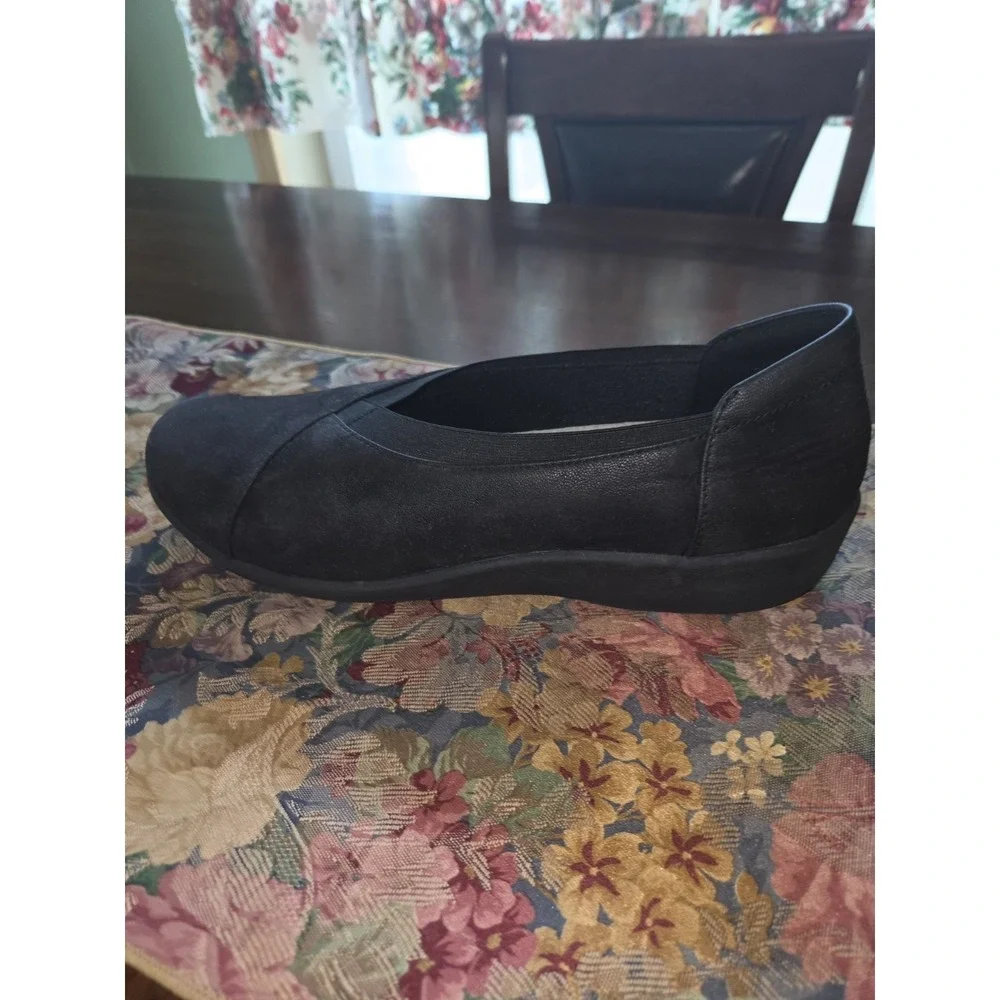 Clarks Cloudsteppers Breeze Ayla women's slip-on flats Size 10